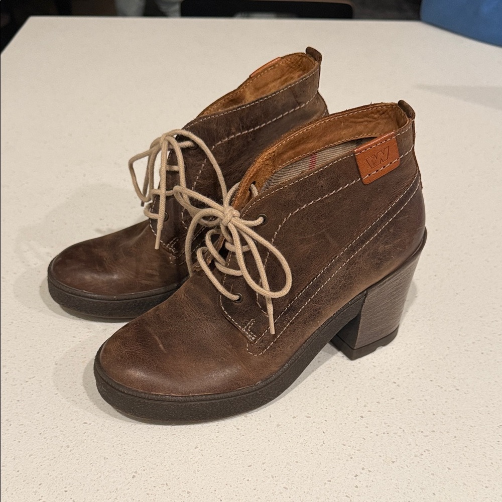 brown boots